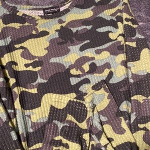 Simply southern camo long sleeve size 2XL